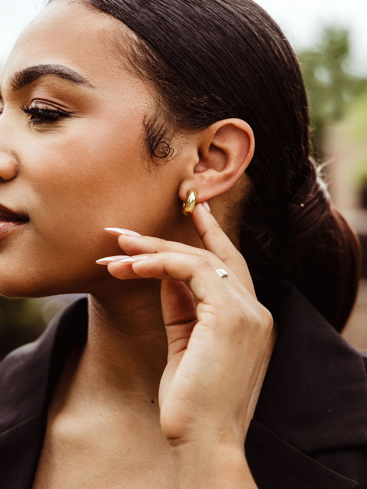 Zuri Gold Huggie Hoop Earrings