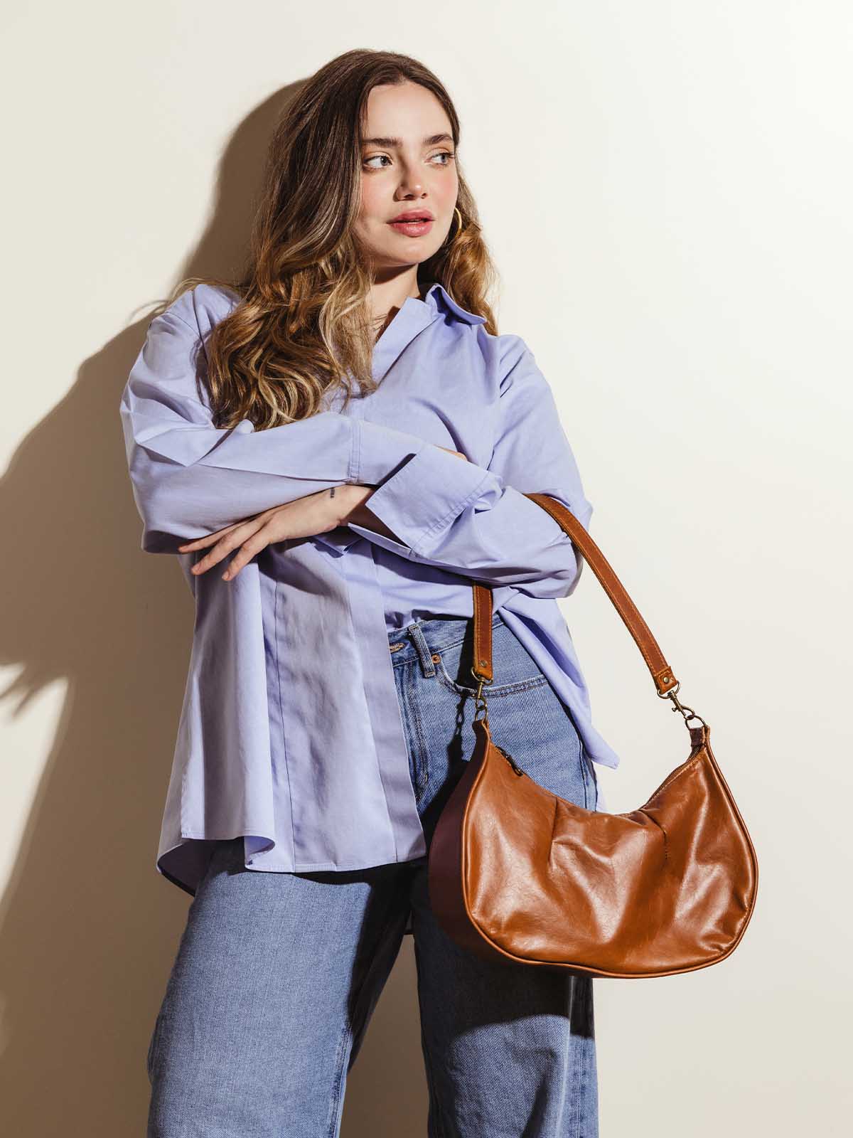 Aurora Leather Shoulder Bag in Cognac