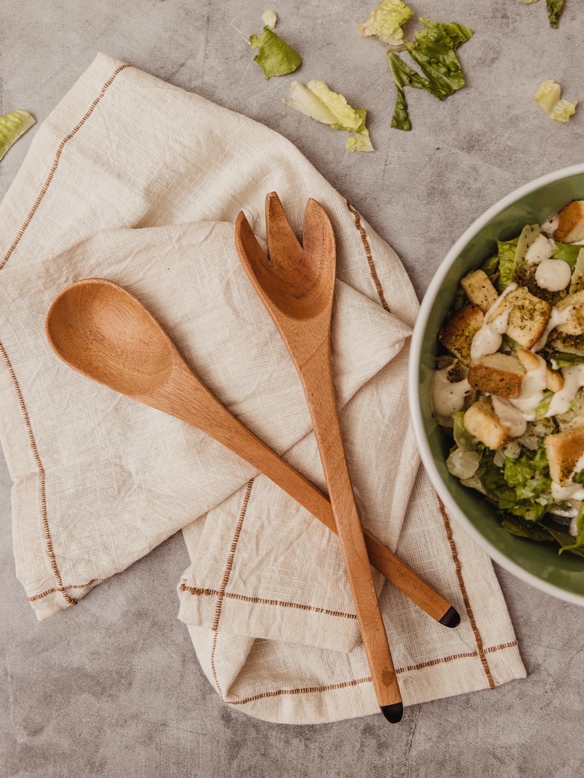 Suzy Salad Server