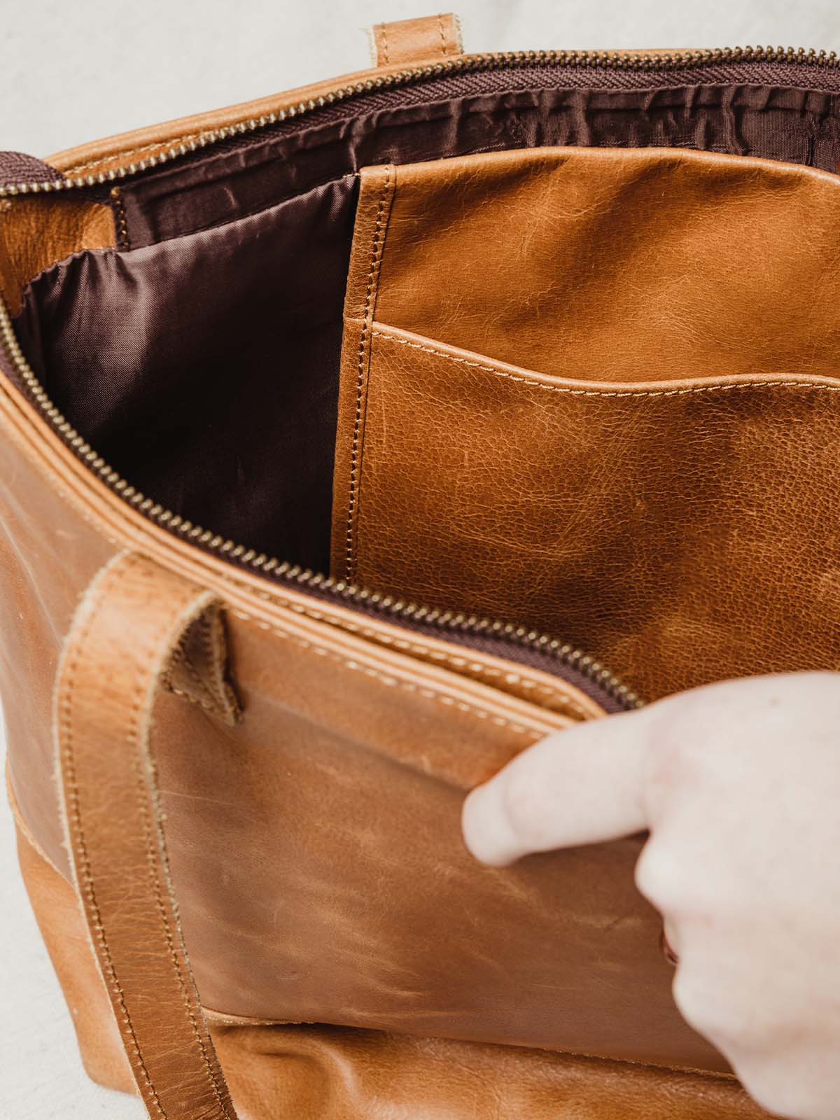 Women’s Leather Tote in Brown