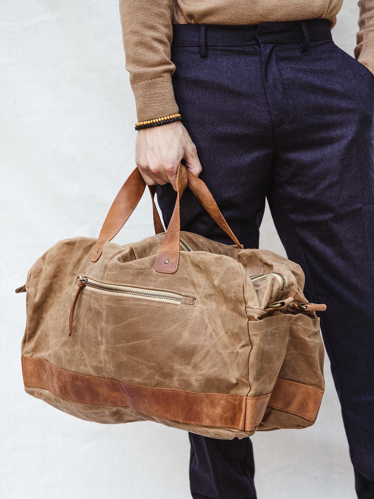 Weekender Bag in Black or Tan