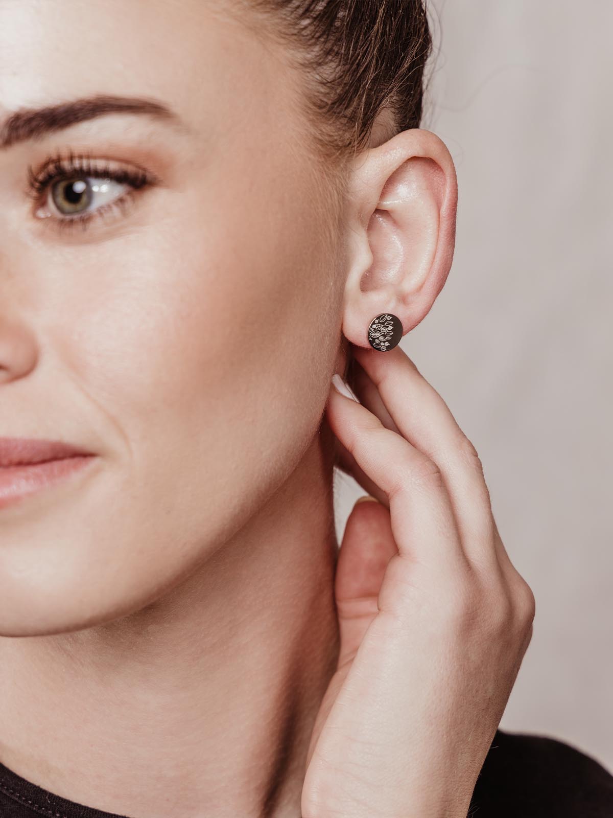 Leaves of Healing Studs