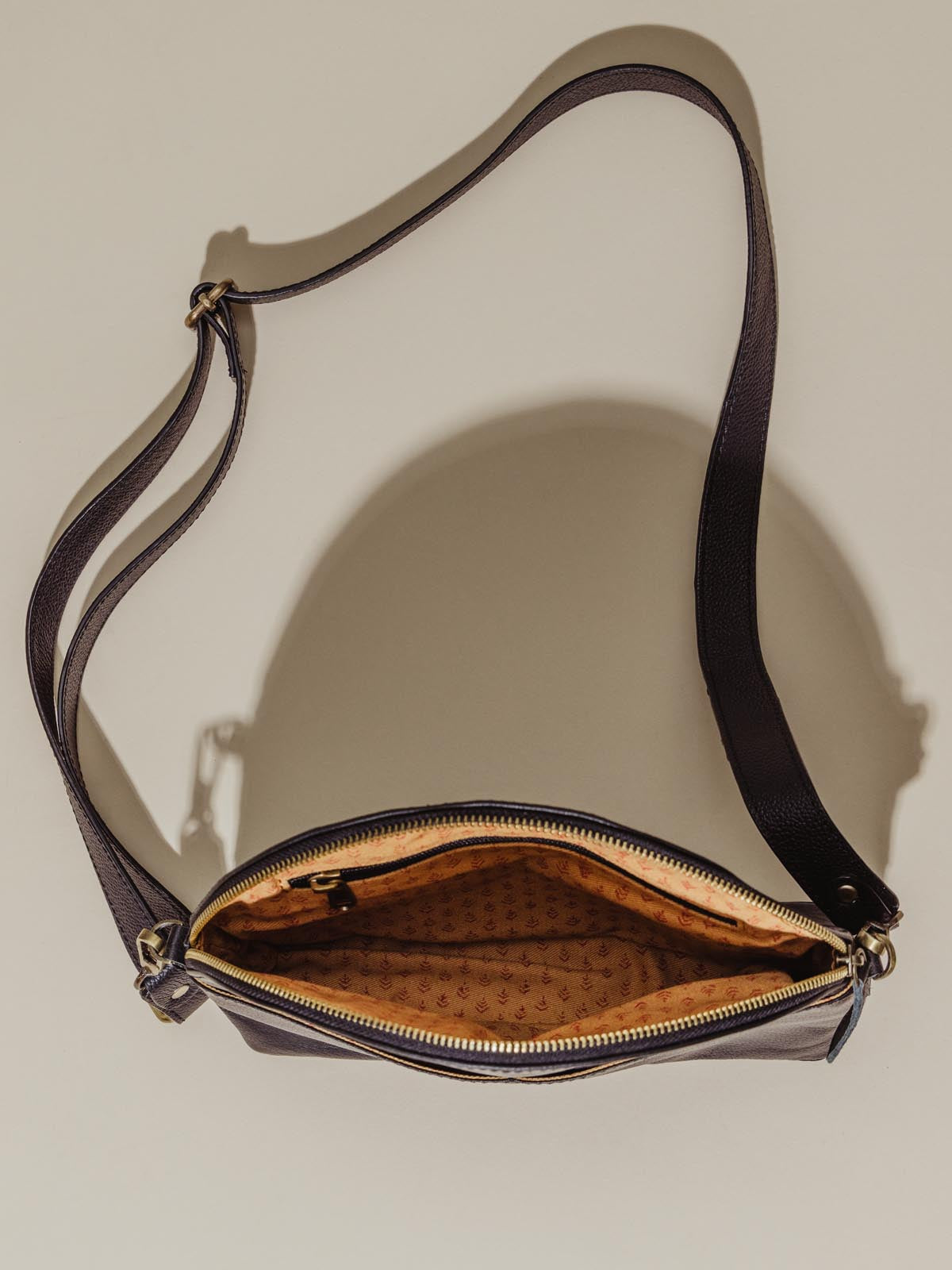 Small Halfmoon Leather Purse