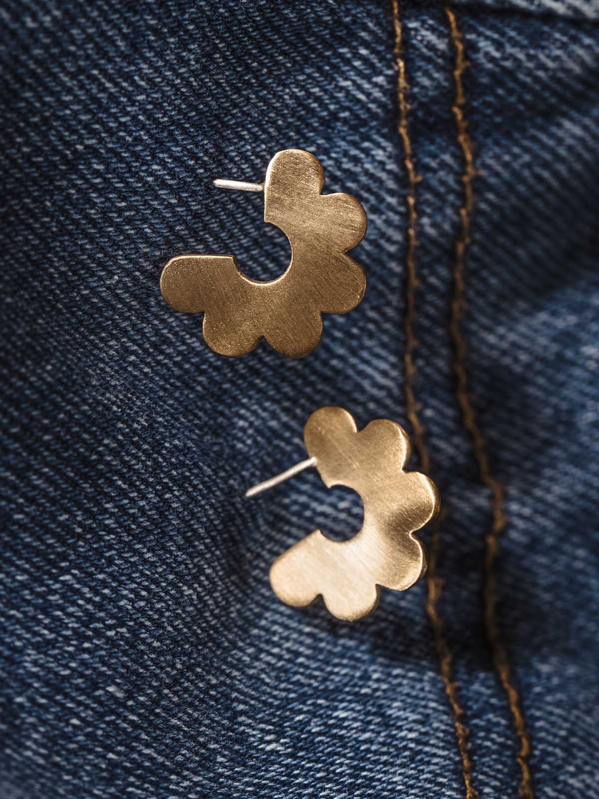 Gold Daisy Huggie Earrings