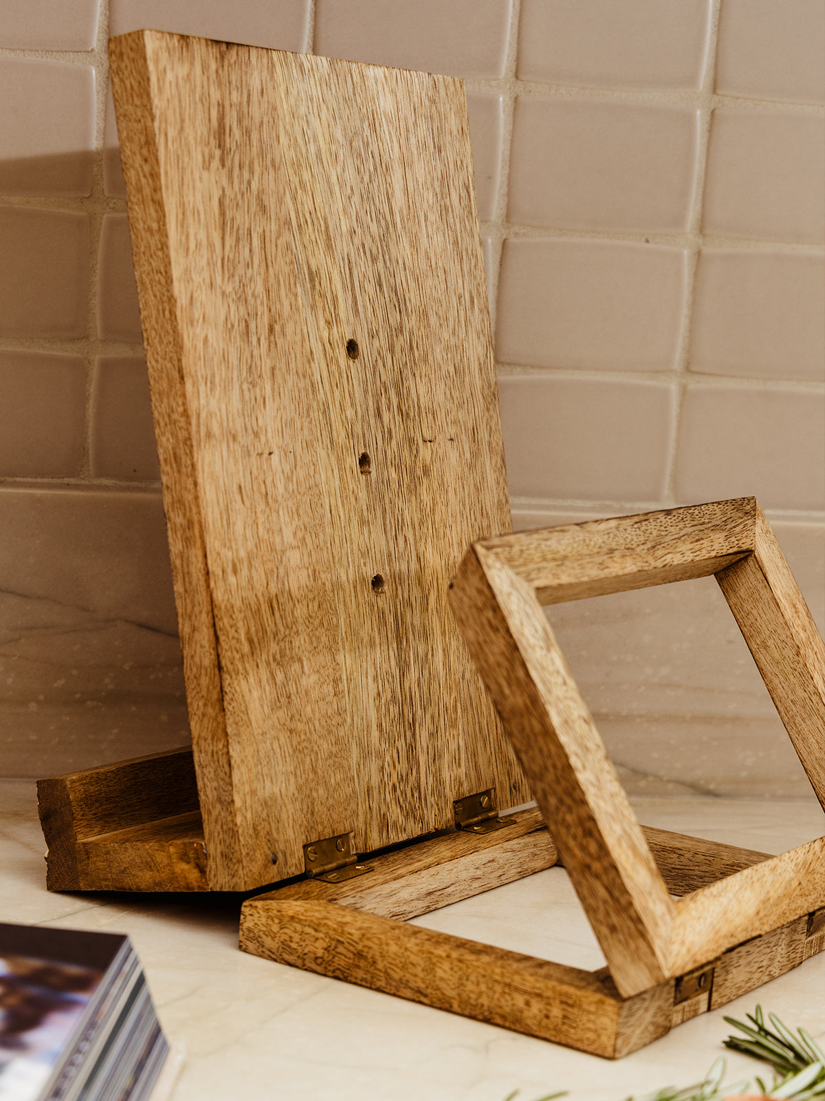 Lotus Cookbook Stand