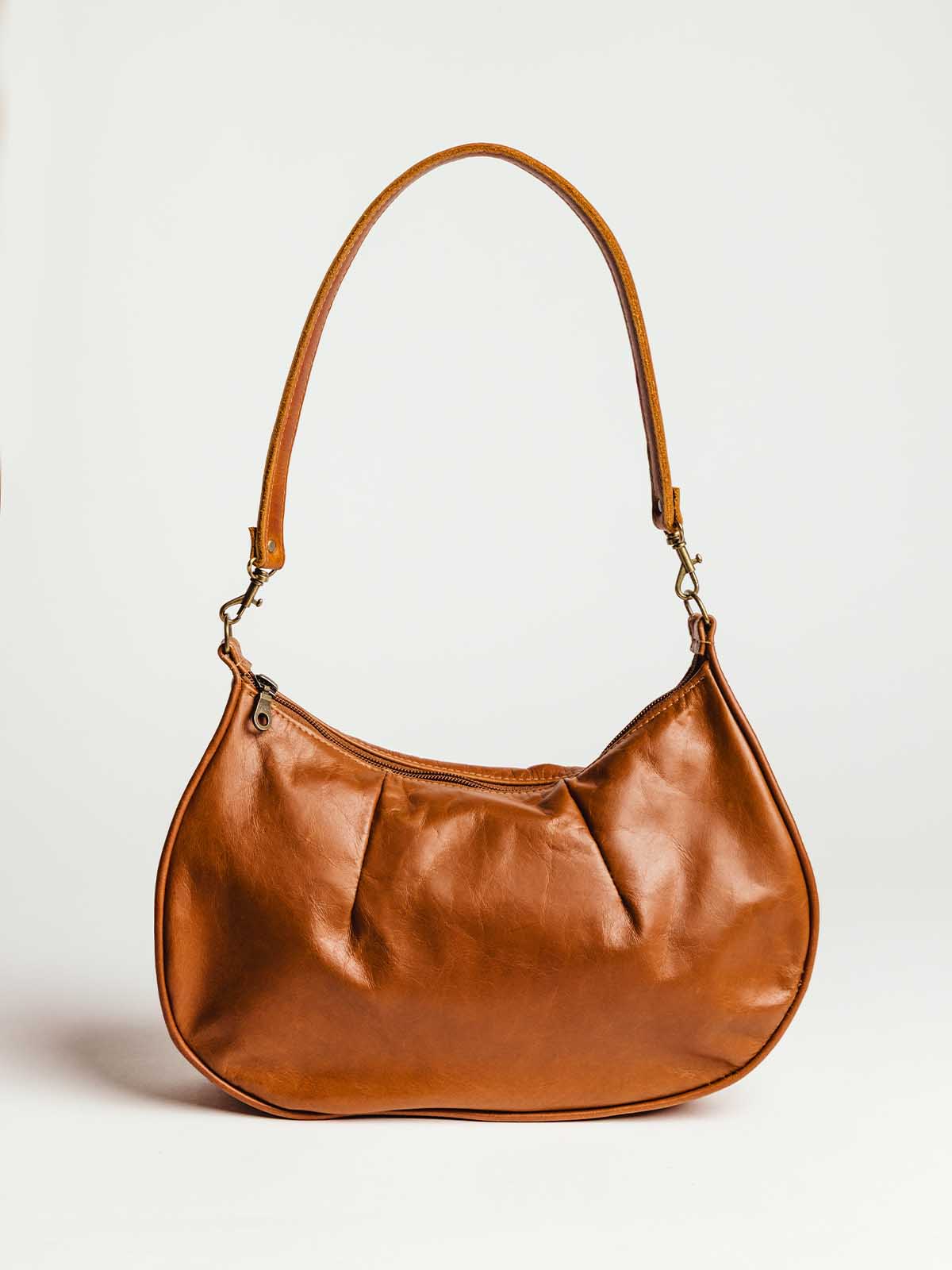 Aurora Leather Shoulder Bag in Cognac