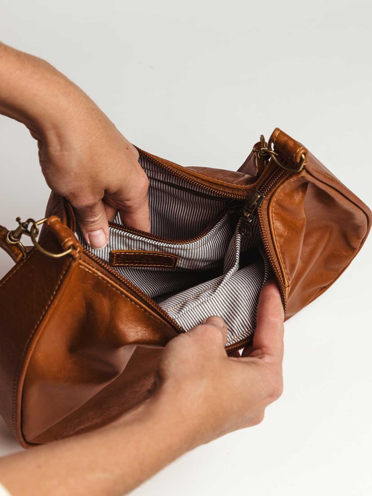 Aurora Leather Shoulder Bag in Cognac