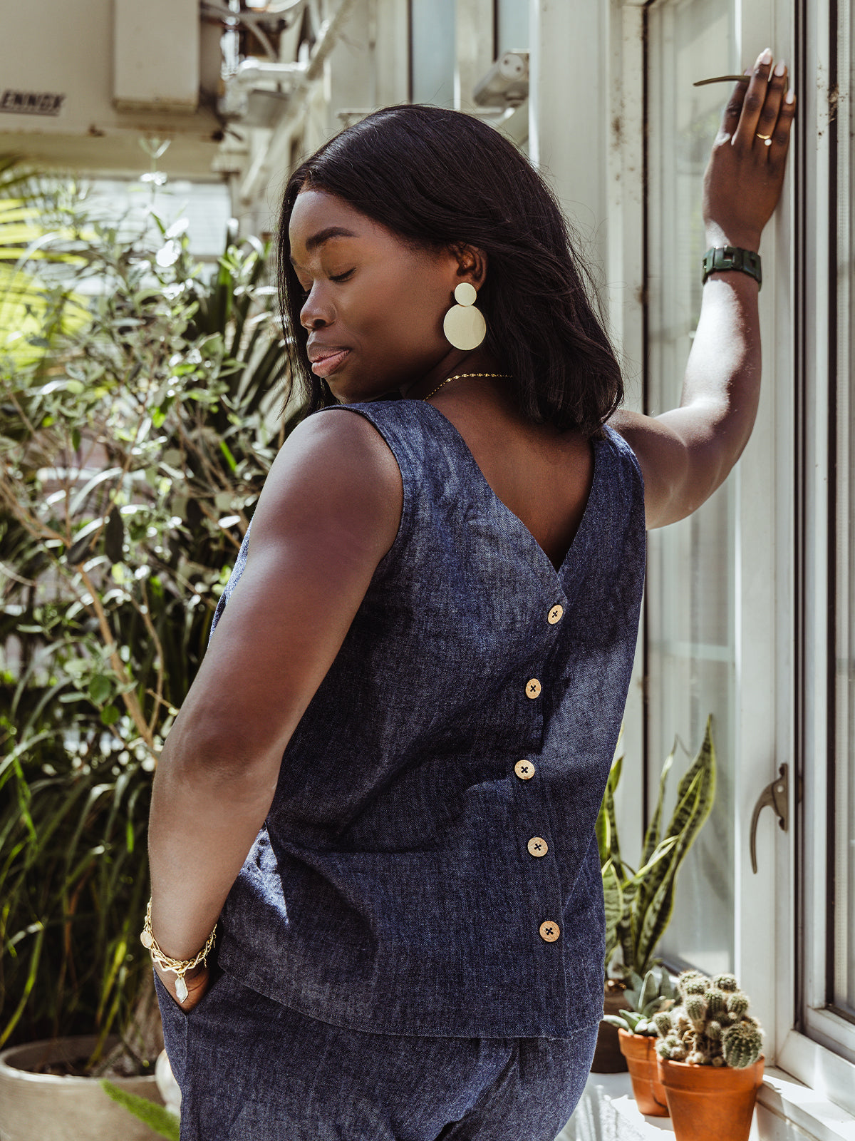Harmony Sleeveless Linen Top (Reversible)