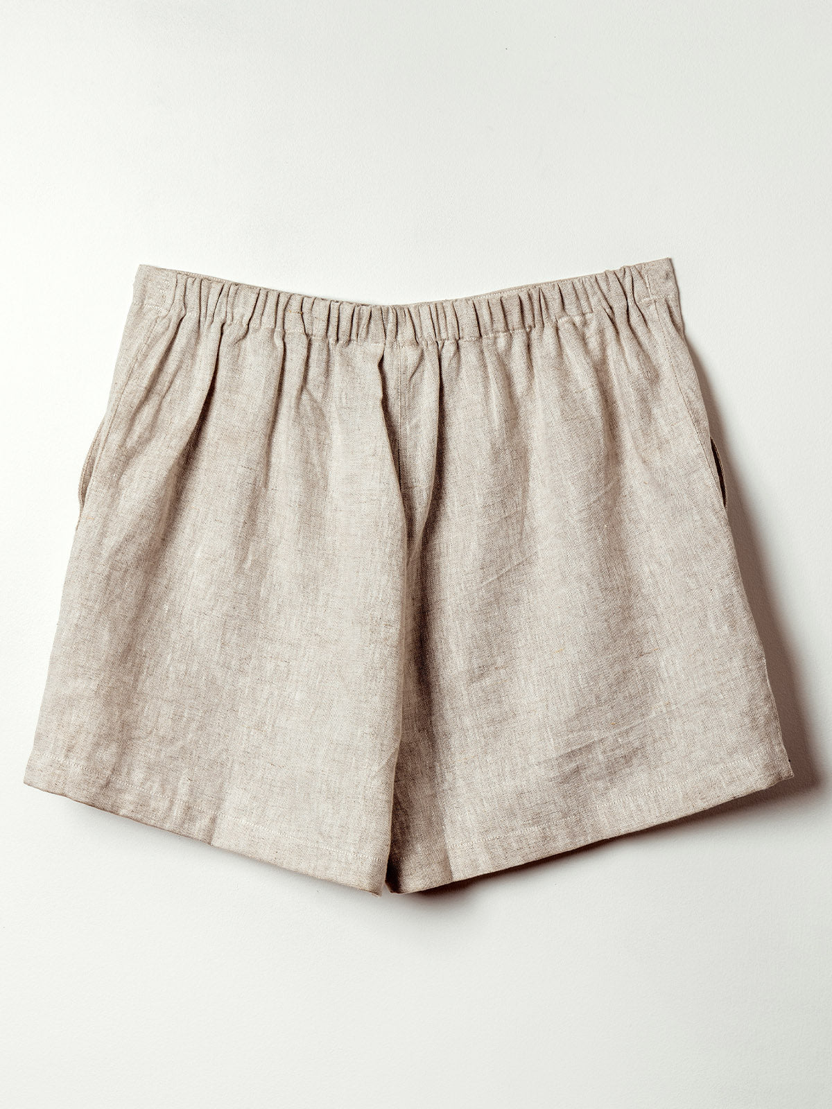 Indi Linen Shorts in Natural