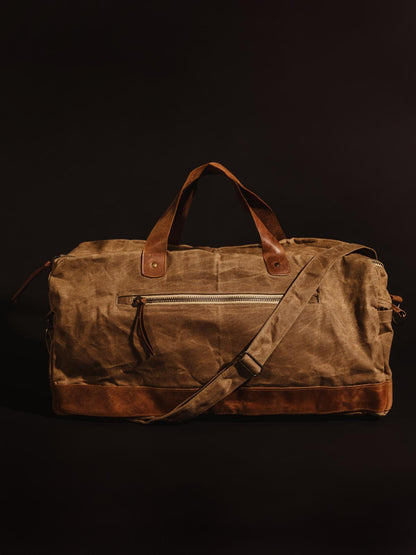 Weekender Bag in Black or Tan