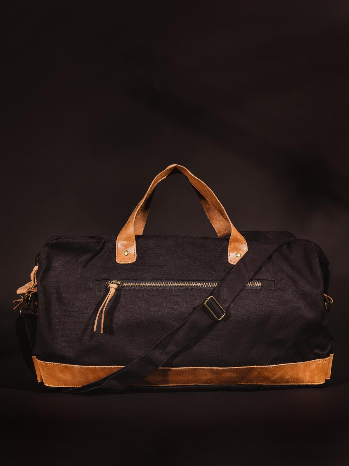 Weekender Bag in Black or Tan